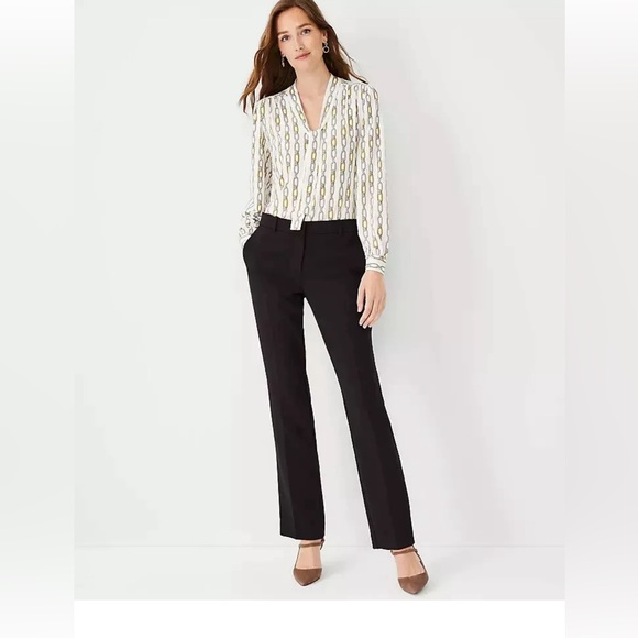 NEW $109 Ann Taylor The straight Ankle Pant in Navy sz 10 - Picture 2 of 3